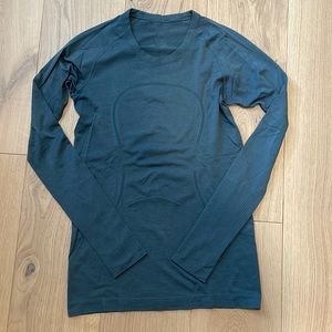 Lululemon Teal Swiftly Tech Long Sleeve Size 8